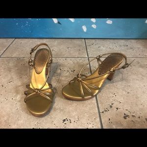 Gianni Bini bronze and gold low heel sandal